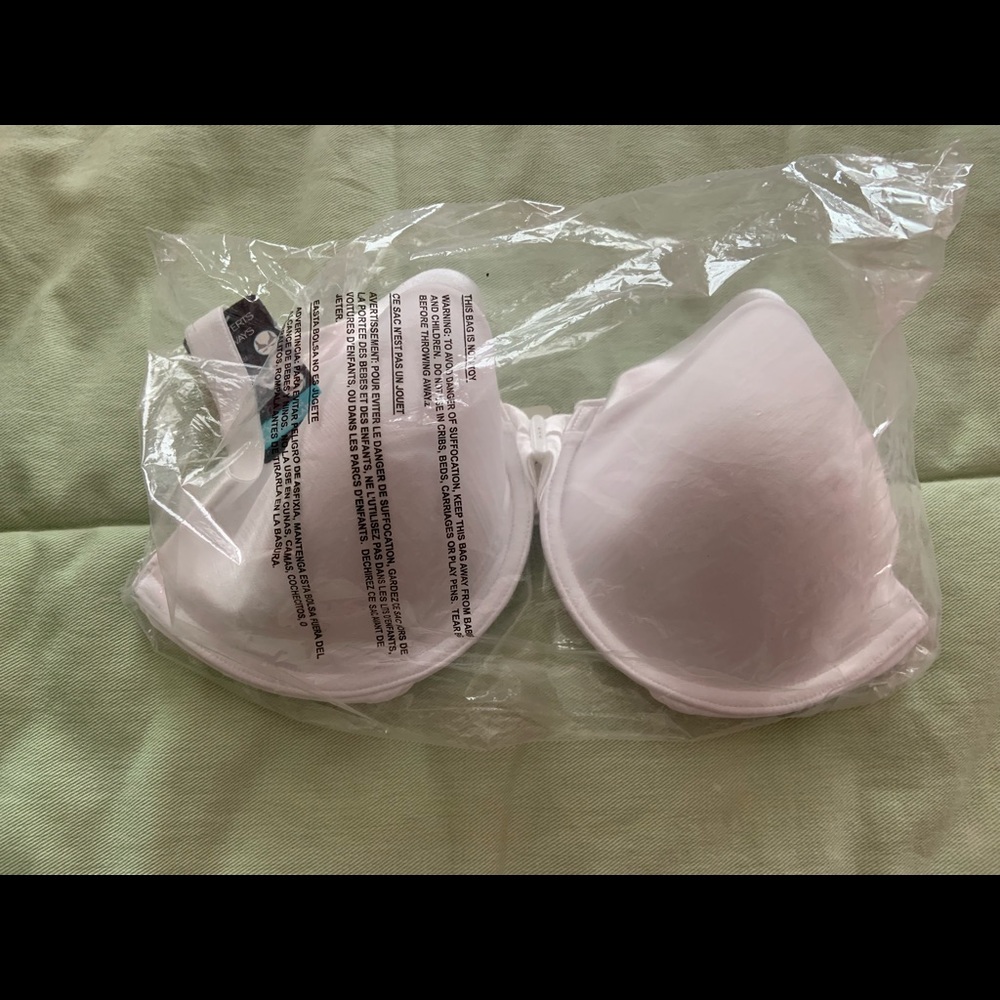 Vanity Fair front closure bra